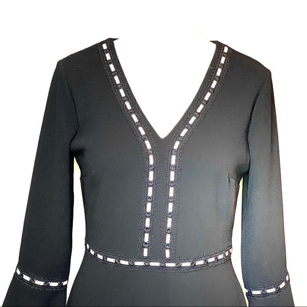 Karl Lagerfeld black with white trim V-neck bell sleeve dress size 2 - Picture 4 of 16